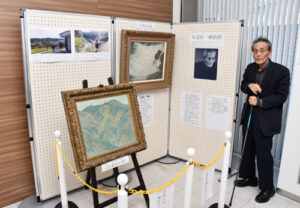 駅前通の京都北都信用金庫綾部中央支店のロビーで16日から、綾部出身の画家、有道佐一画伯（１８９６～１９８３）の作品を展示したプレミアロビー展が行われている。11月16日まで。